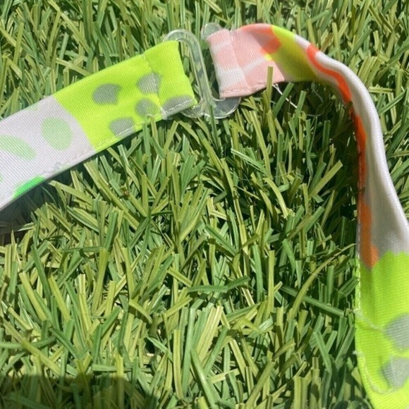 Cat & Jack swimsuit size 5t one piece swimsuit floral used in great condition - Picture 6 of 9